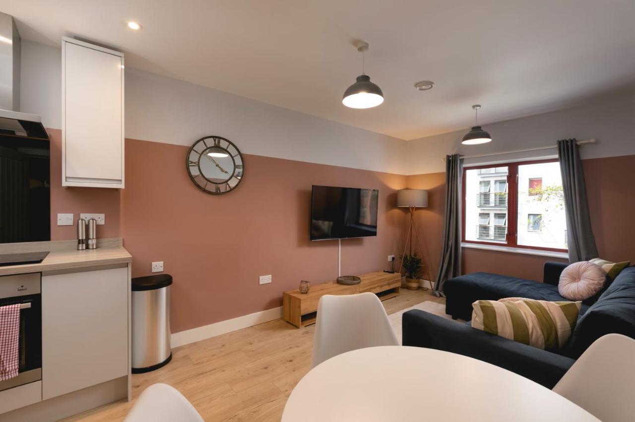 Wesley Gate Apartments - By Hostly Reading Exterior photo