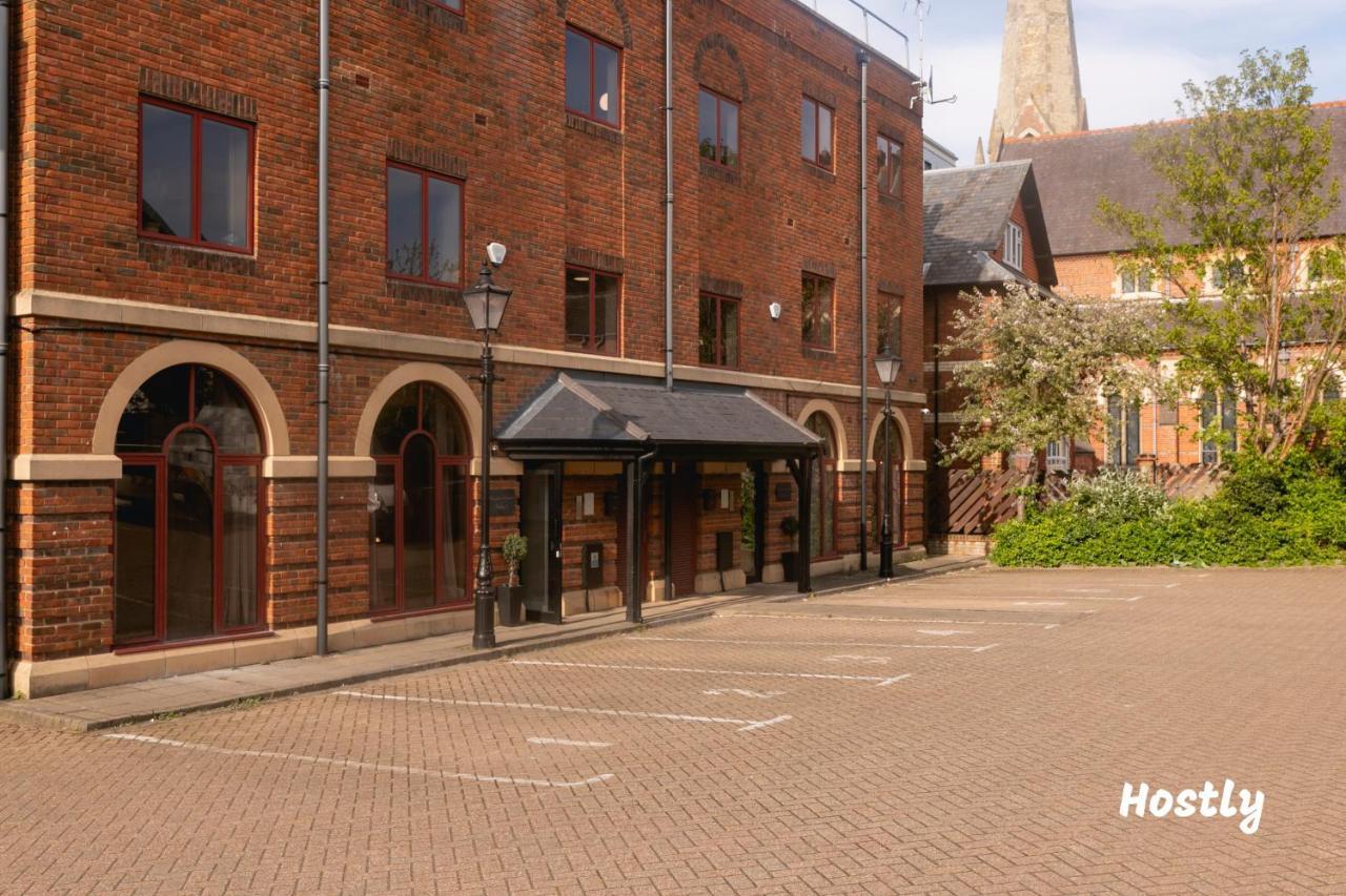Wesley Gate Apartments - By Hostly Reading Exterior photo