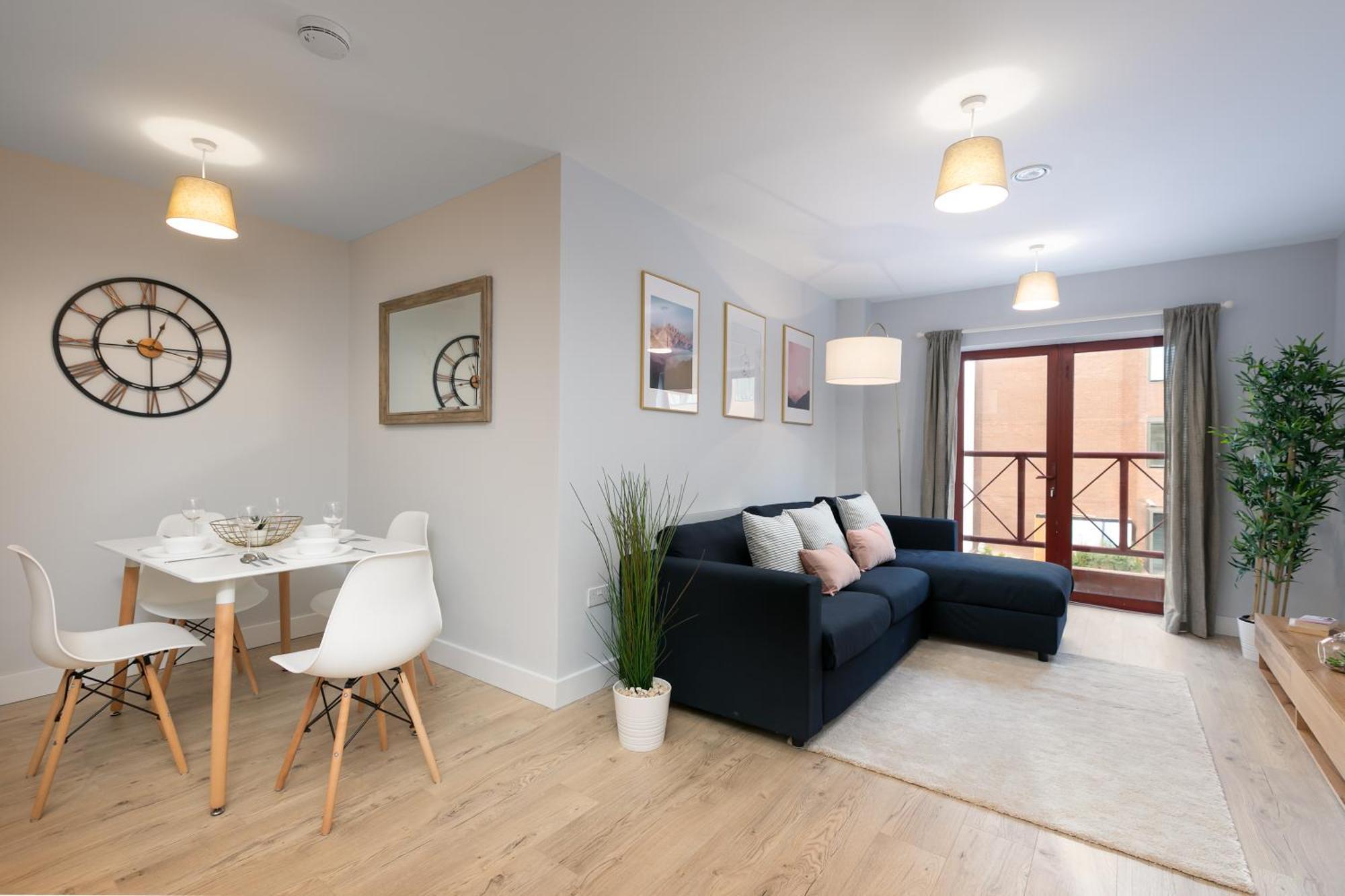 Wesley Gate Apartments - By Hostly Reading Exterior photo